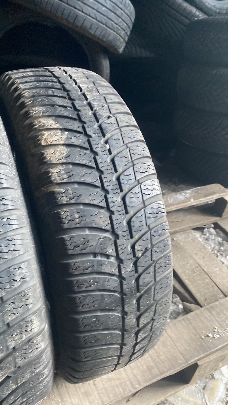 175.65.14 Kumho 2шт зима шини резина з Европи БВ склад Харків Шиномонт