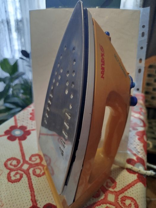 Праска Saturn бу