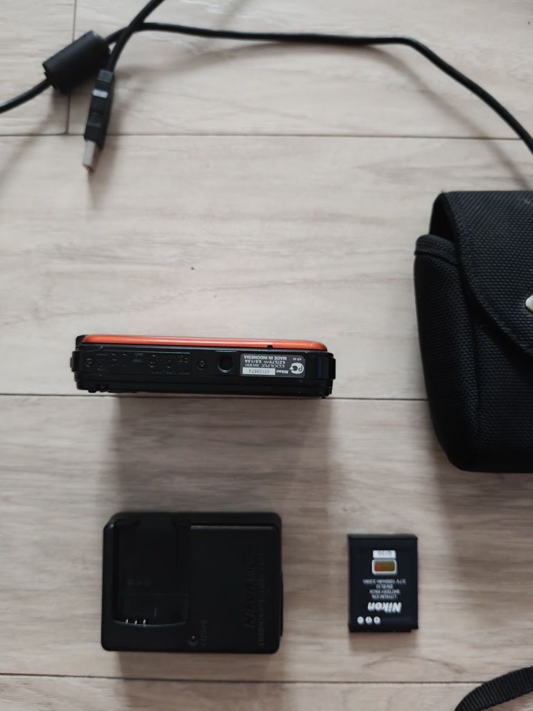 Aparat Nikon Coolpix tryb zdjęć podwodnych wodoszczelny