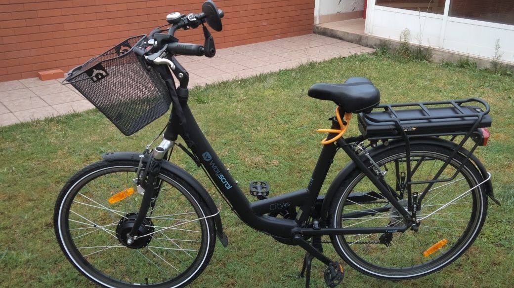 Bicicleta elétrica Wayscral com cesto - Impecável