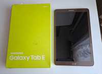 Планшет Samsung Galaxy Tab E SM-T561