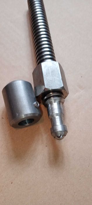 śruba trapezowa 22x5 docisk prasa stolarska