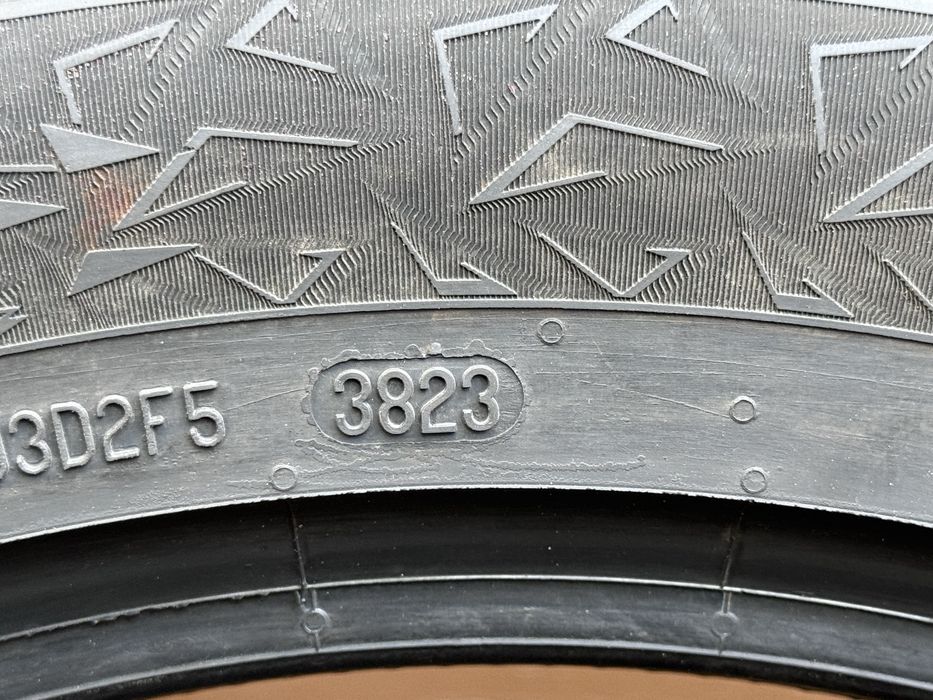 Nowe opony zima 255/45/19 Continental IceContact 3 2023r. KPL