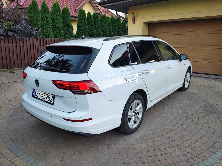 Volkswagen Golf VIII 1.5 TSI Evo Life/Salon PL /2021 r/ASO/2 kpl. opon