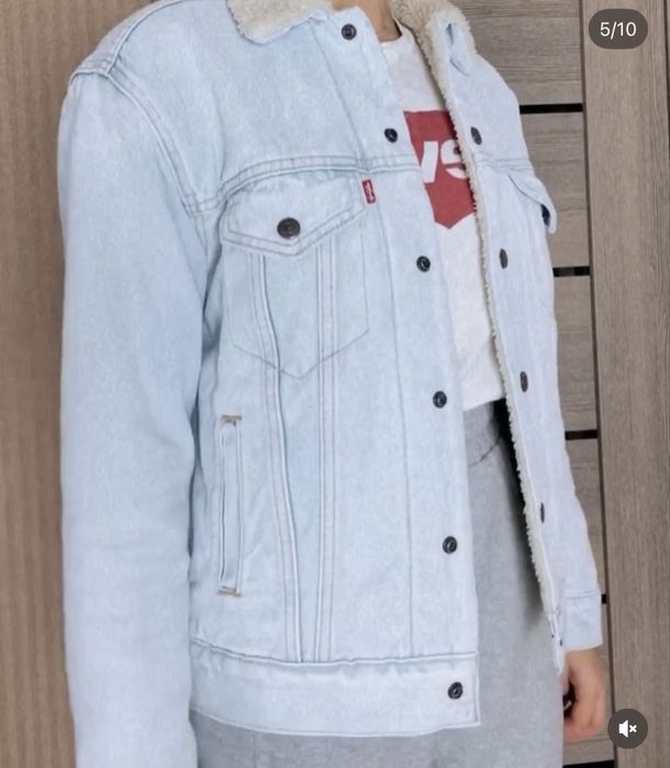 Жіноча джинсова шерпа Levis