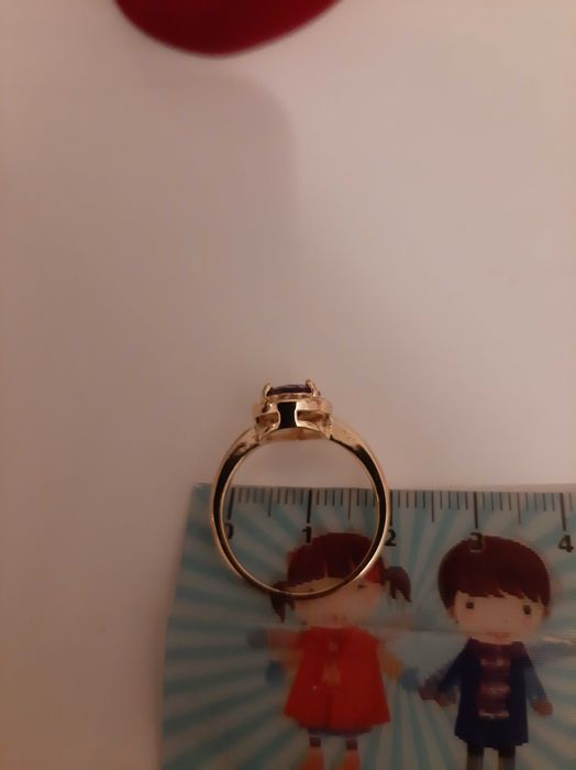 Piękny pierścionek