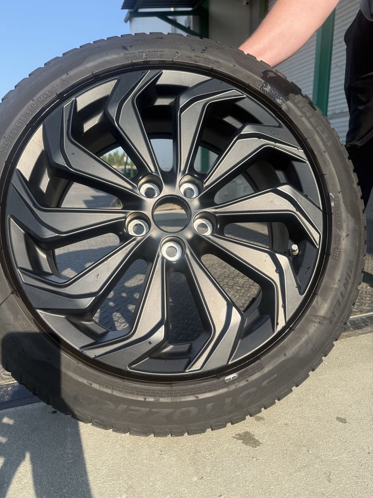 Alufelgi z oponami Lexus UX R18 Runflat