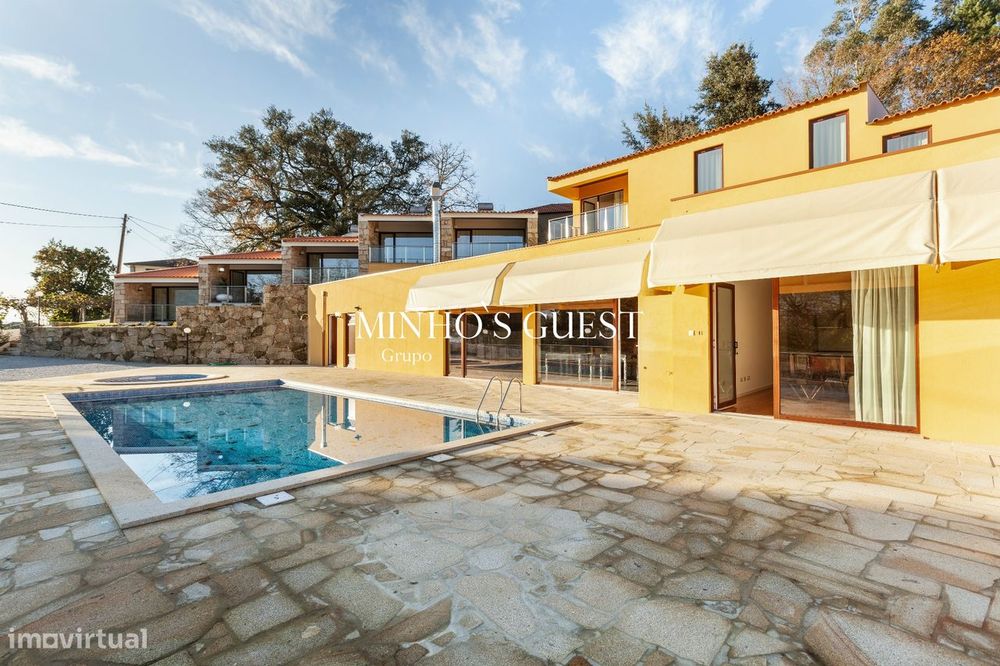 ApartHotel c/ 14 apartamentos + restaurante - Arcos de Valdevez