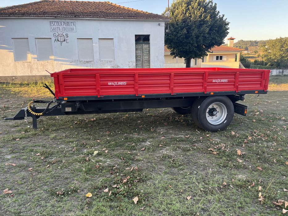 Reboque agrícola tribasculante 10T