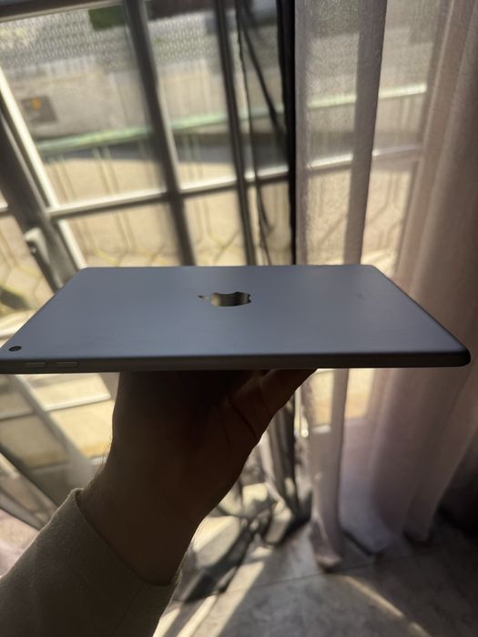iPad 5ª Geração 32GB Wi-Fi - Como Novo + Capa