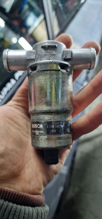 Silnik krokowy Porsche 944 renault 11 19 bosch