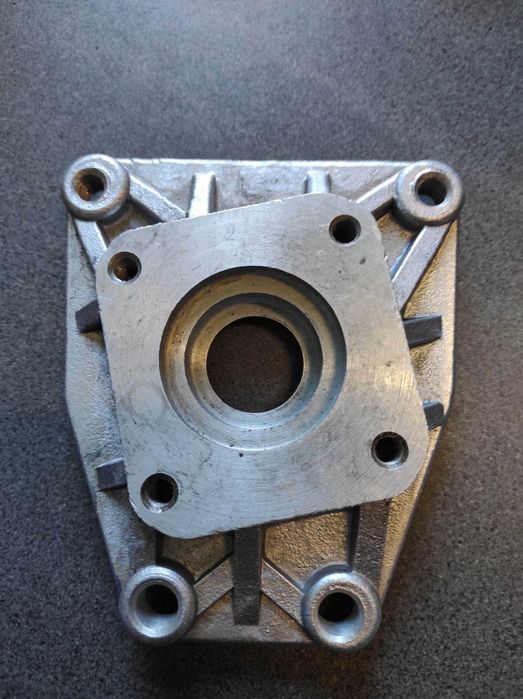 Flansza, kołnierz pompy wtryskowej do T-25