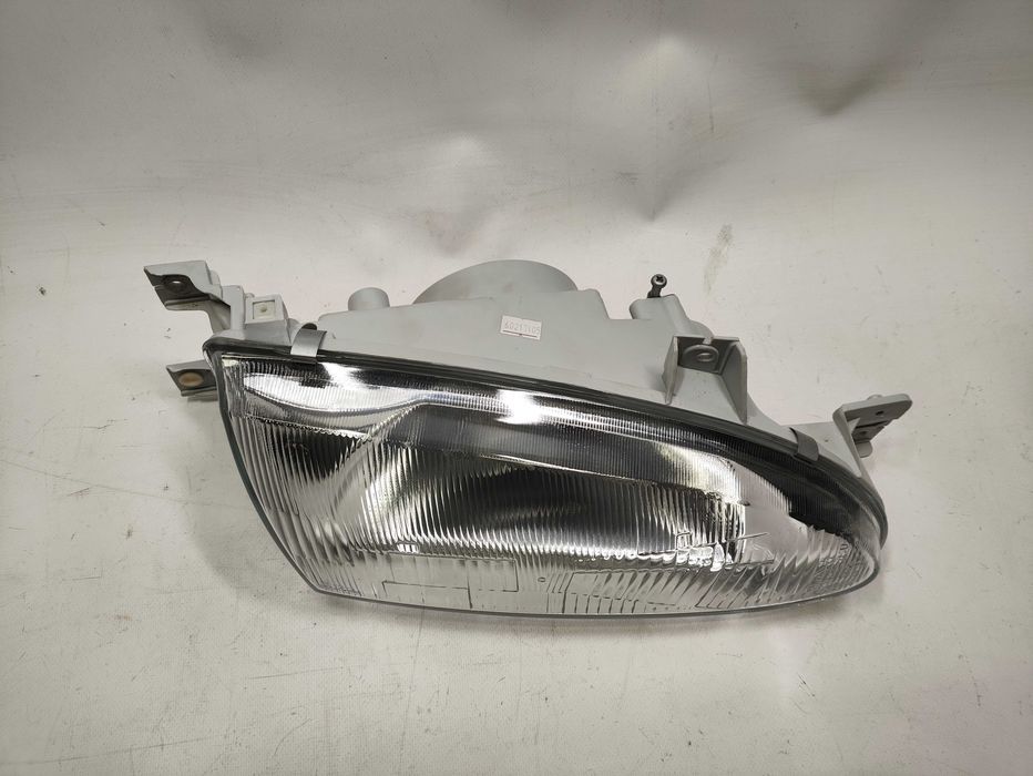 Lampa prawy przód prawa przednia Hyundai Accent I NOWA H4