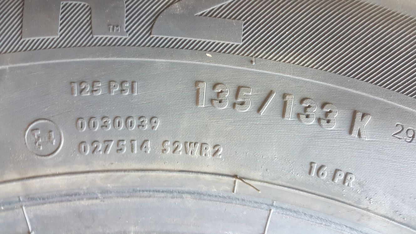 215/75 R17.5 CONTINENTAL 3шт шины ведущие зимние