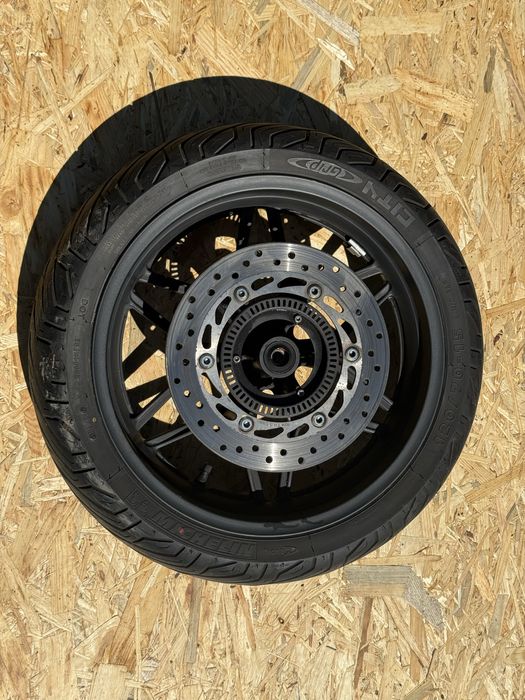 Kolo przod kompletne honda forza 125 felga opona