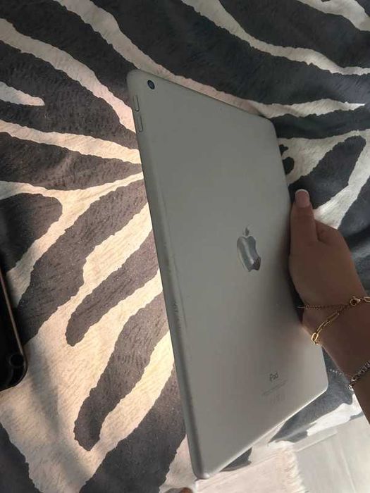 Vendo Ipad 7th em muito bom estado!