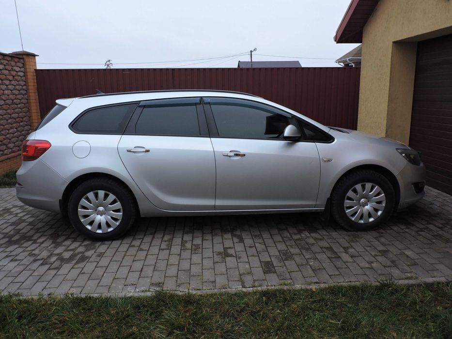 Opel Astra K 2014 торг уместен