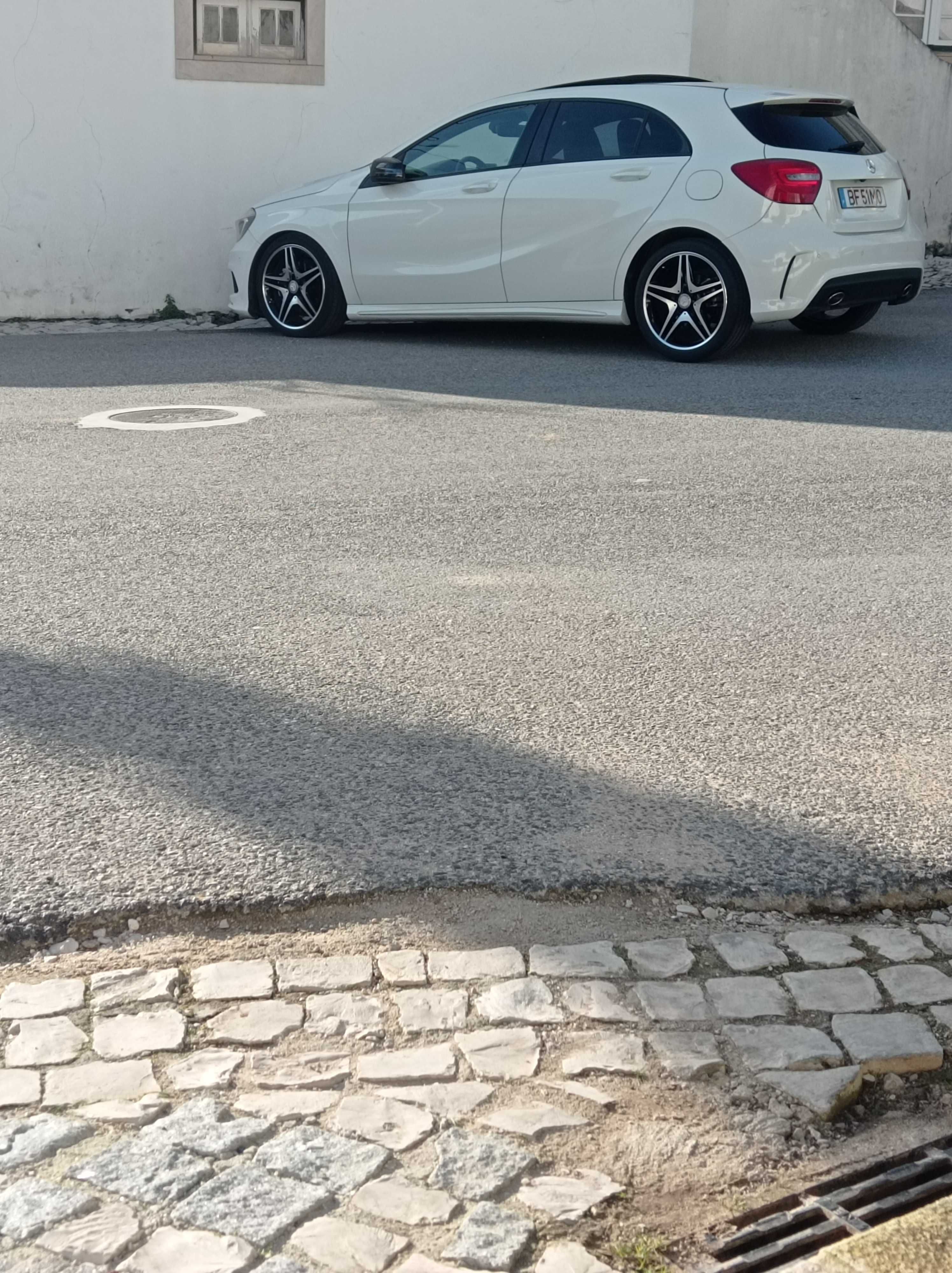 Mercedes A 200 AMG. Impecável