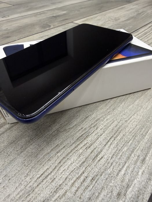 Смартфон Samsung A10