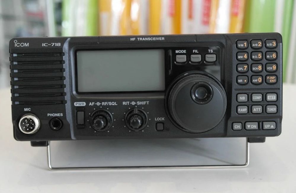 Radio hf cb icom ic718