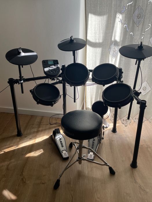 Bateria elétrica Alesis Nitro Drum Mesh Kit