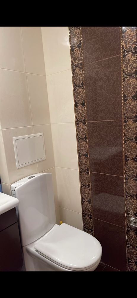 Вул.Велика Васильківська,80. Продаж 1-квартири в Центрі з ремонтом.