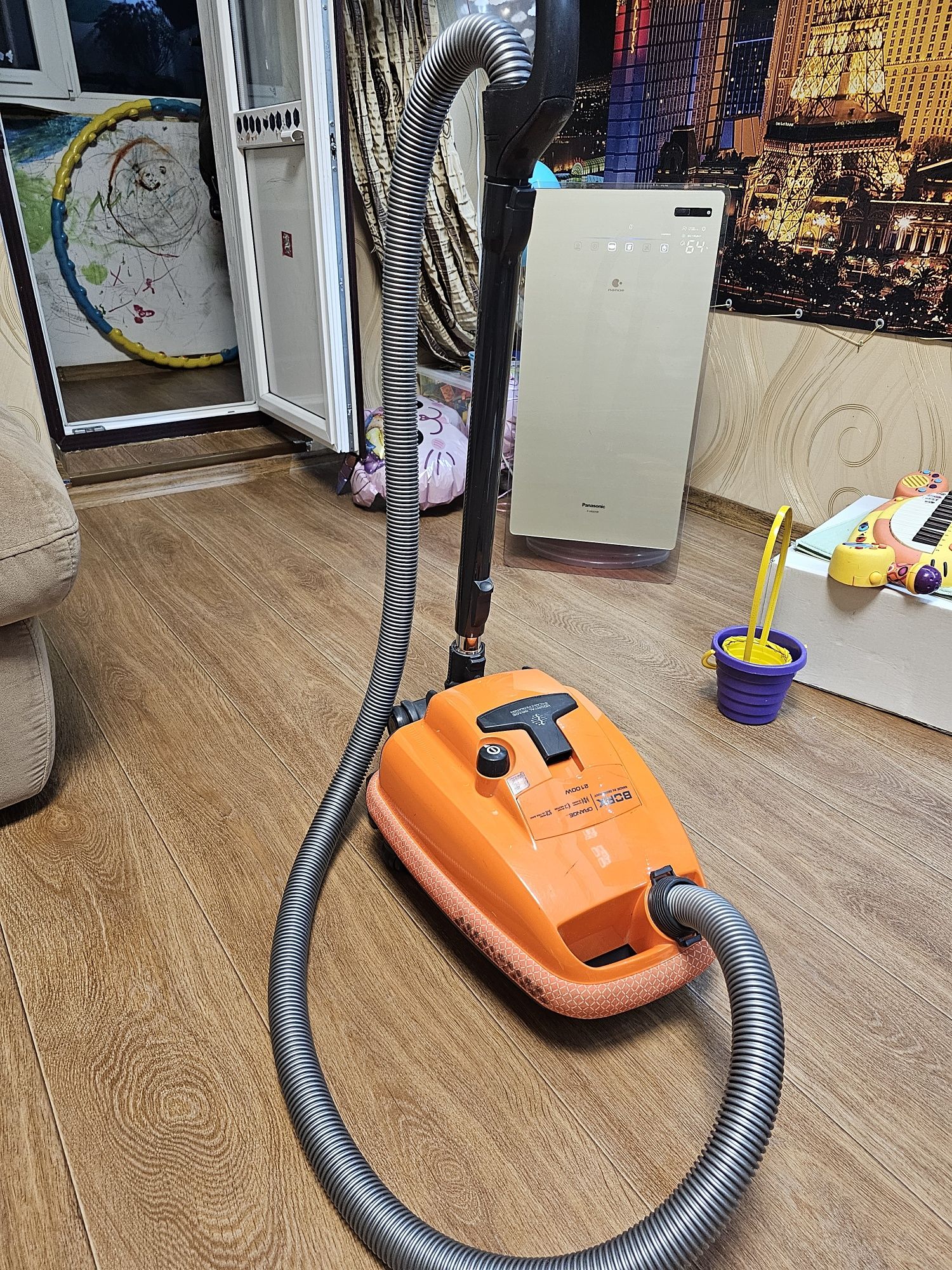 Пылесос Bork V705 orange