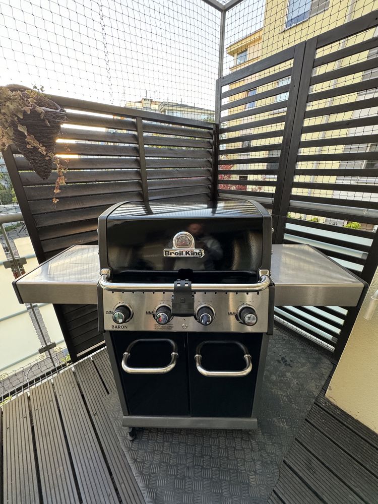 Grill Gazowy Broil King Baron 420 - zadbany