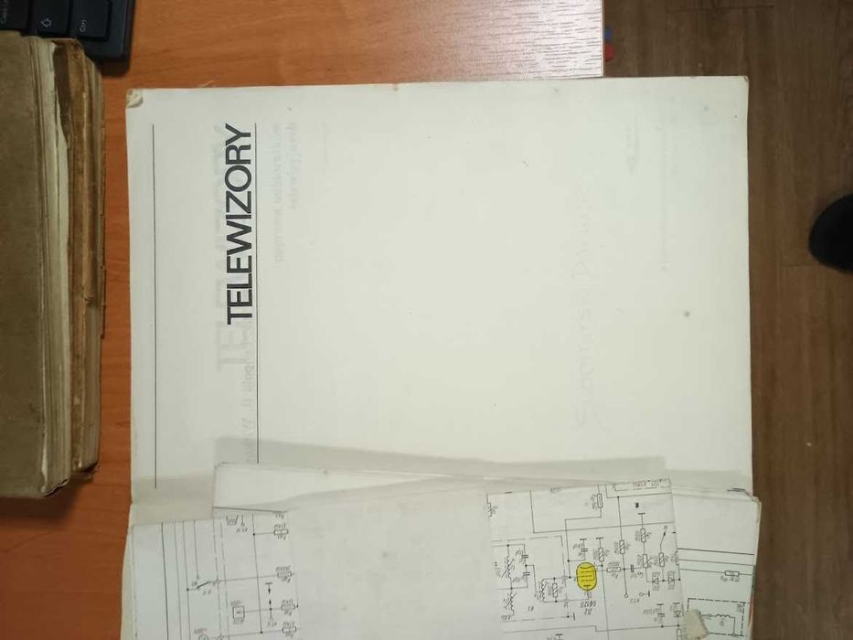 Zestaw książek PRL – naprawa FSO 125p, Fiat 126p, telewizory.