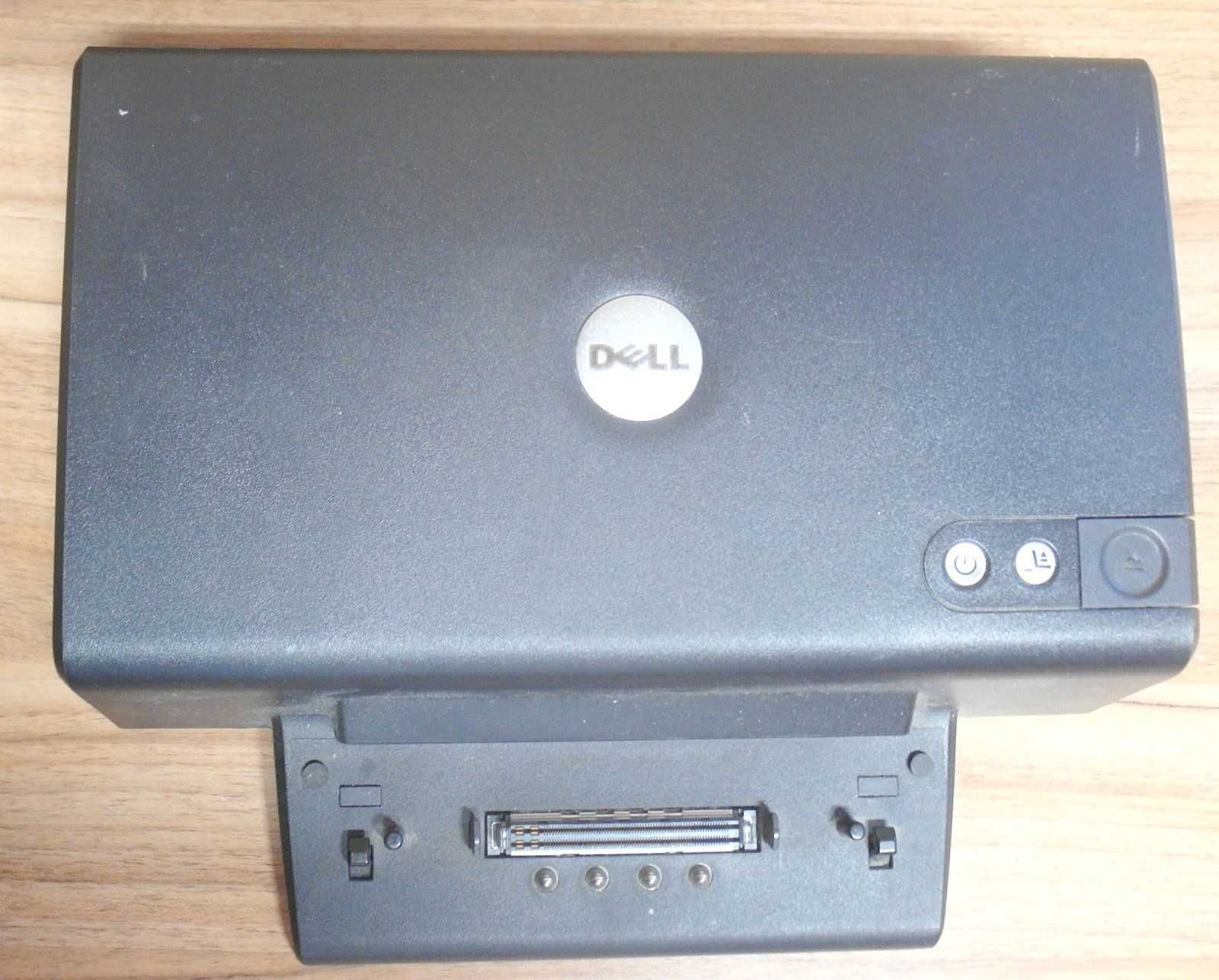 Продам рабочий ноутбук Dell и док станцию
