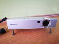 Projektor panasonic PT-LB10E