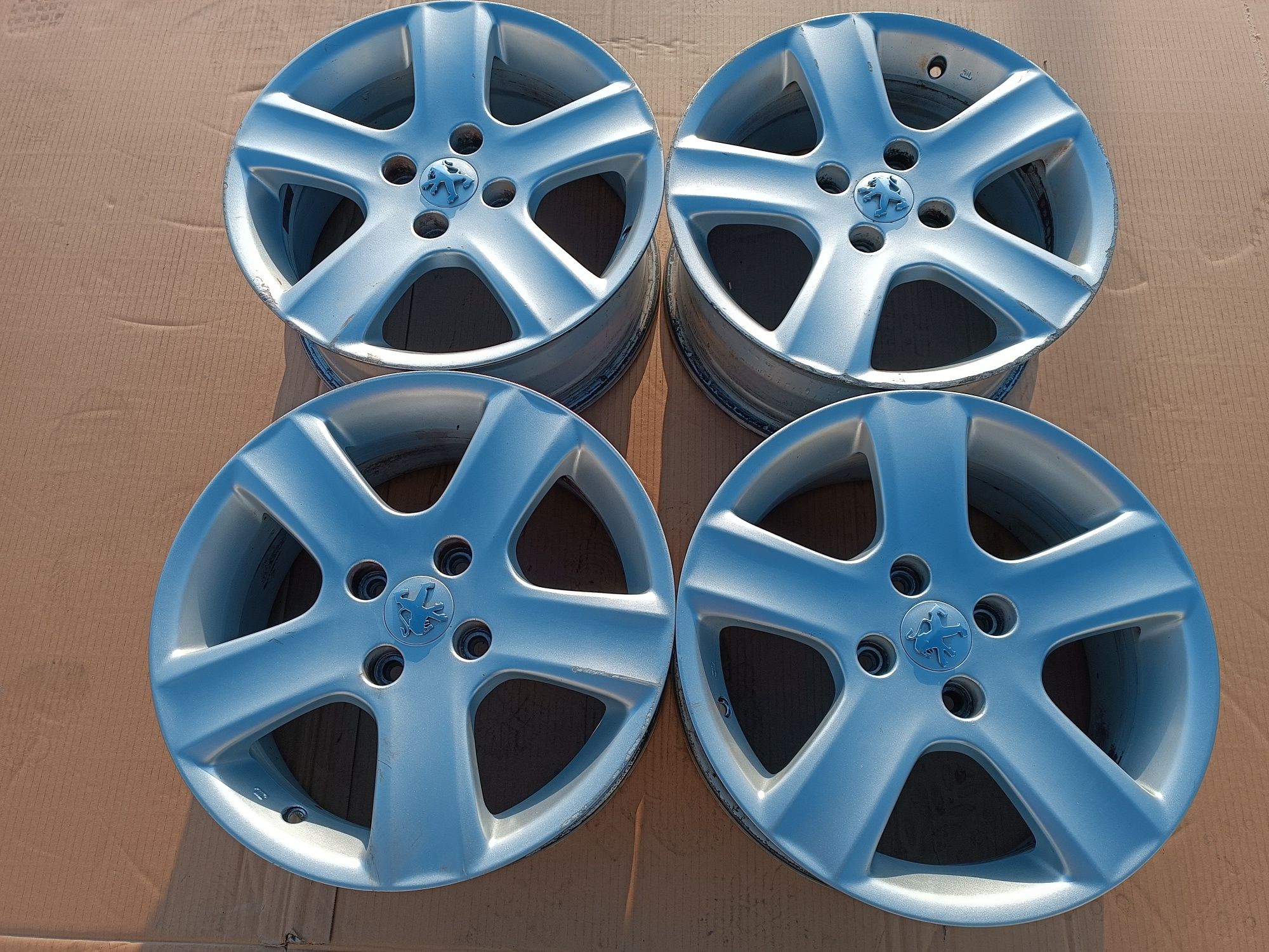 Felgi alu Peugeot 307  SW CC 4x108  ET31 6.5J16