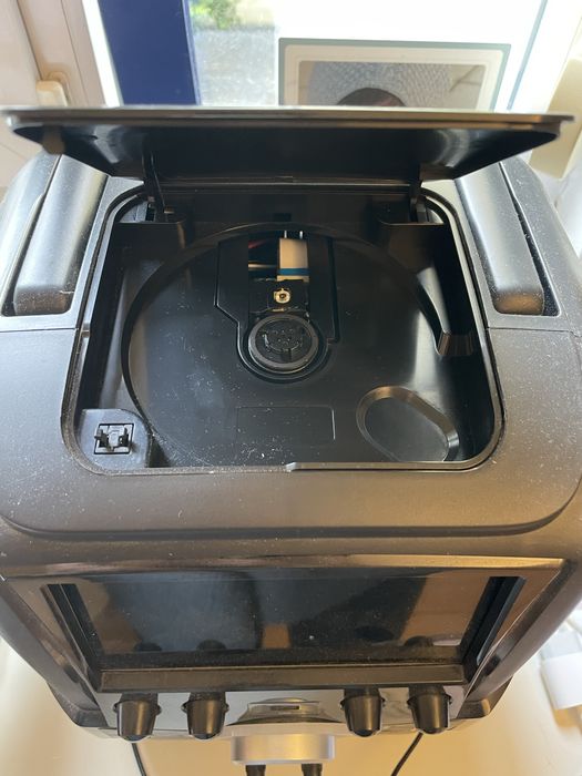 Karaoke System with Microphones, DVD, MP3, etc.64309662777345122