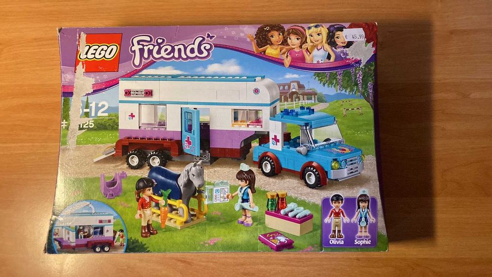 конструктор LEGO Friends Ветеринарная машина для лошадок (41125)