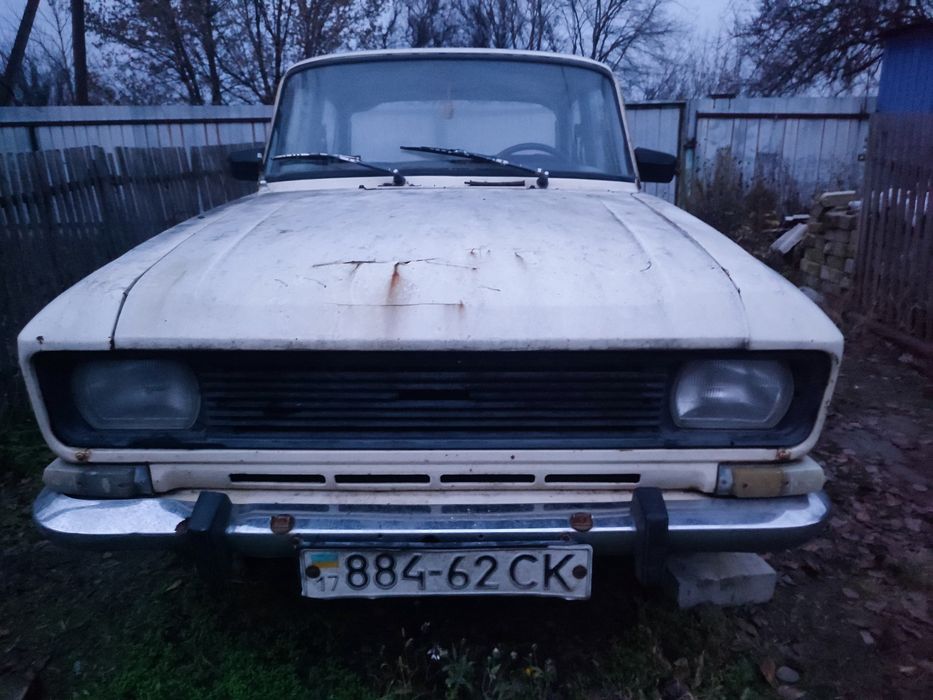 Продам автомобіль Москвич 2140