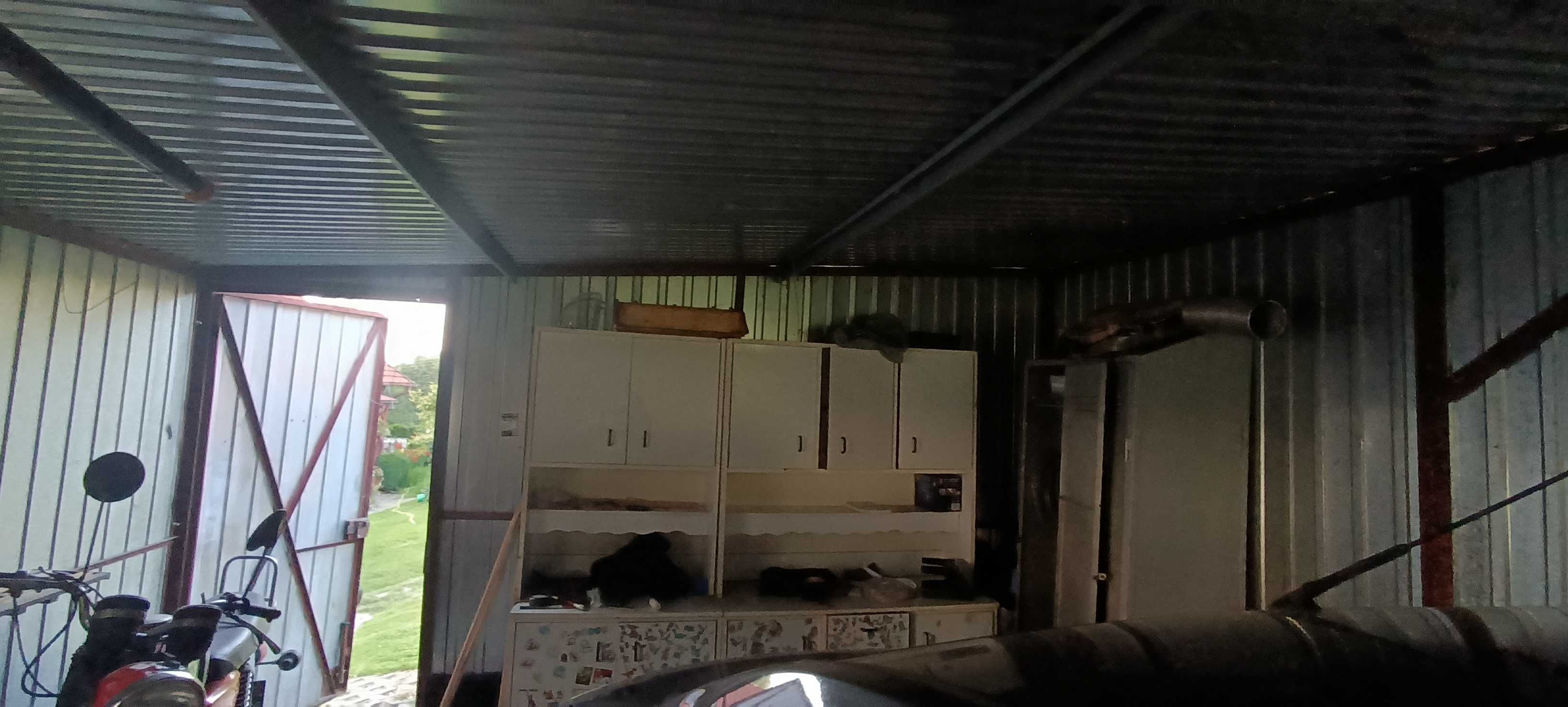 Garaż blaszak 5,5 m x 4 m  ocynk brama uchylna