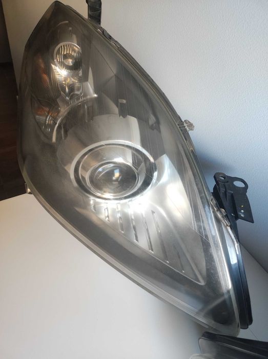 Lampy Xenon Zafira B