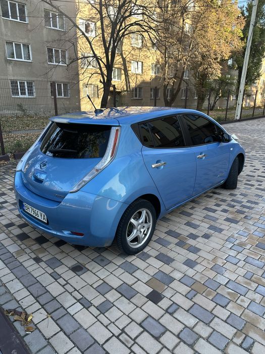 Продам NISSAN LEAF - 2012г