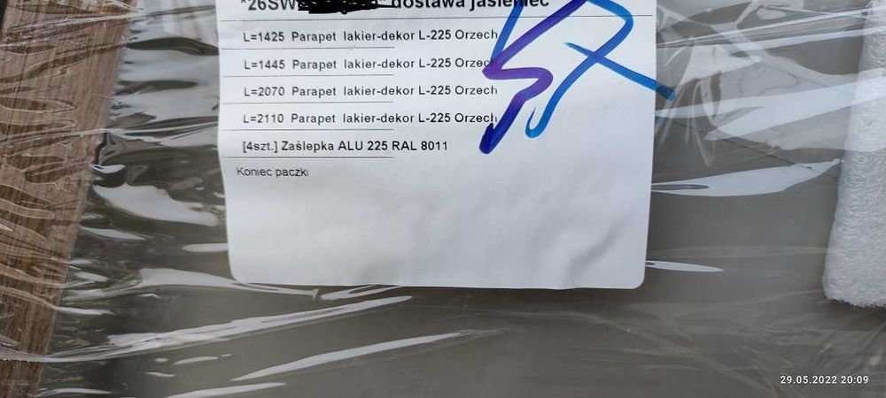 Parapety lakierowane orzech 4 sztuki