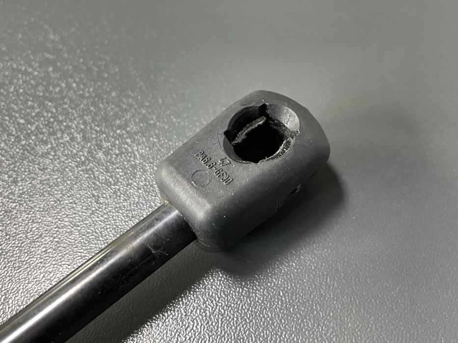 Амортизатор Капоту Audi A6 C7 Ауді А6 С7 Розборка Шрот