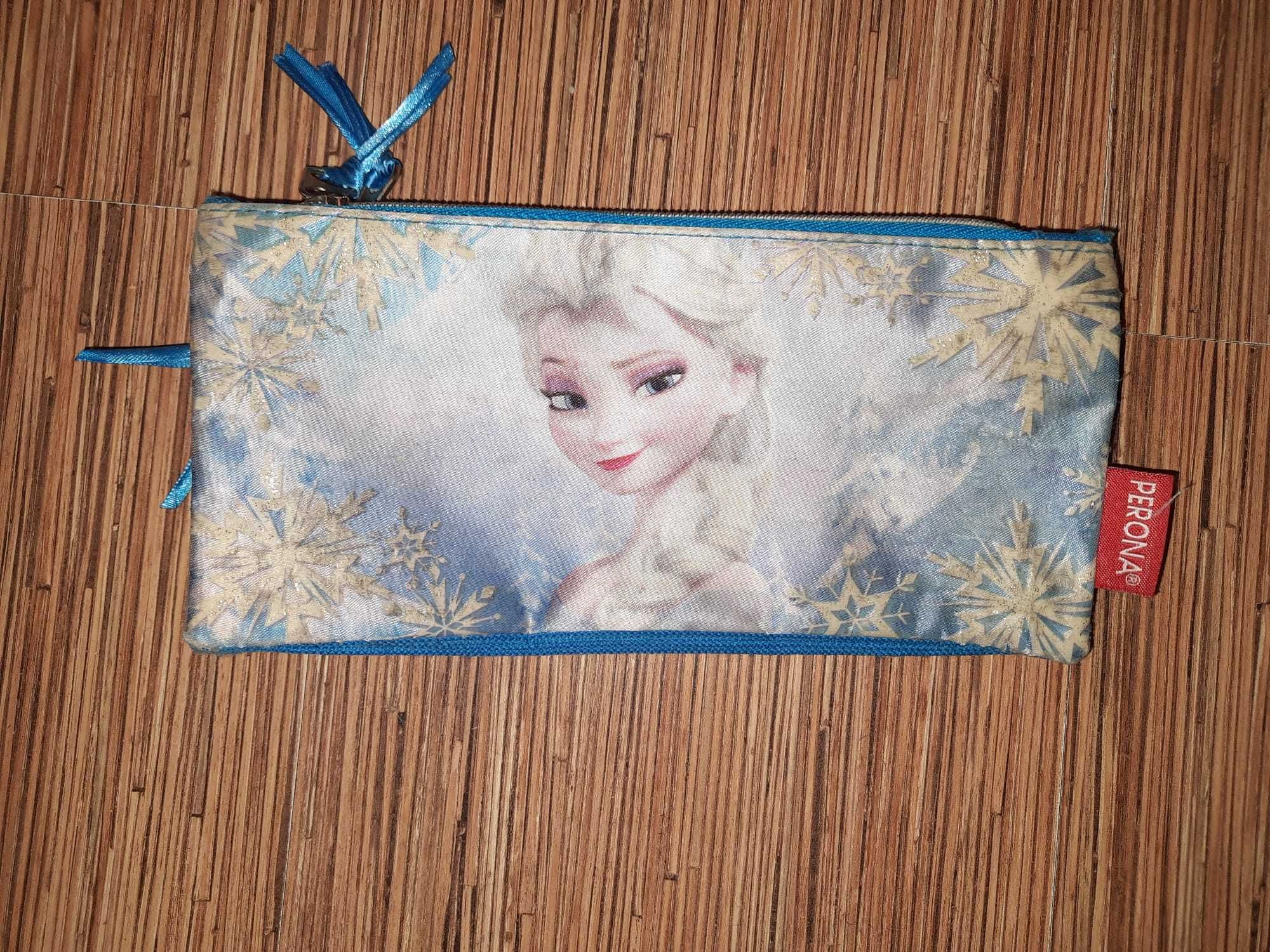 Estojo "Frozen" com 3 compartimentos. Preço: 3,50 eur