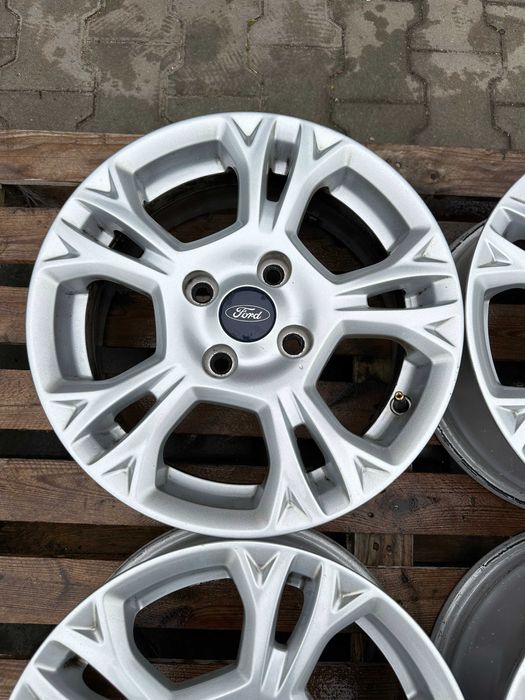 4x108 6j x 15" et37,5 FORD OE komplet alufelgi