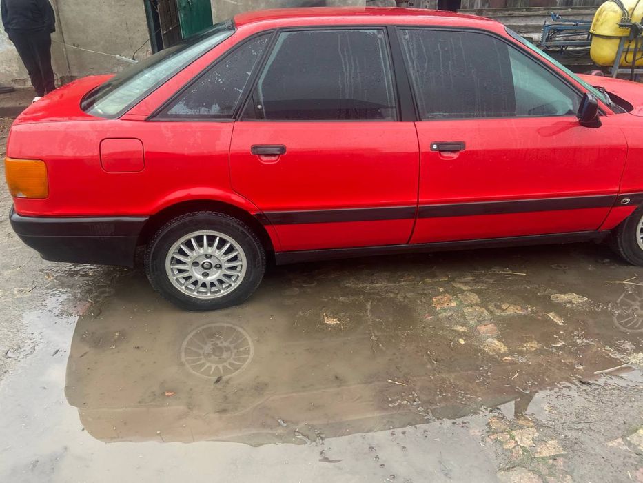 Продам AUDI 80. b3
