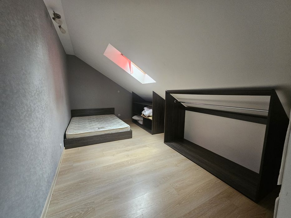 Здається 3 кімнатна квартира в будинку клубного типу