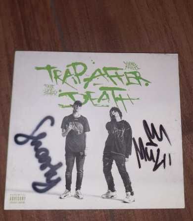 Trap after death z autografami