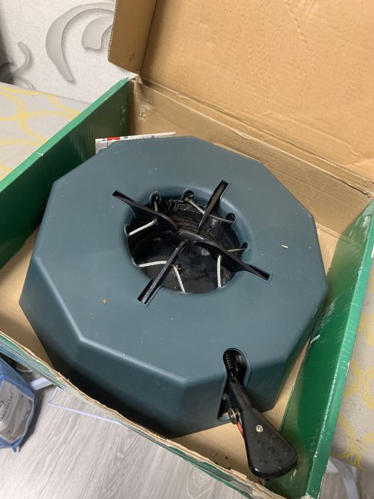 Тримач для ялинки