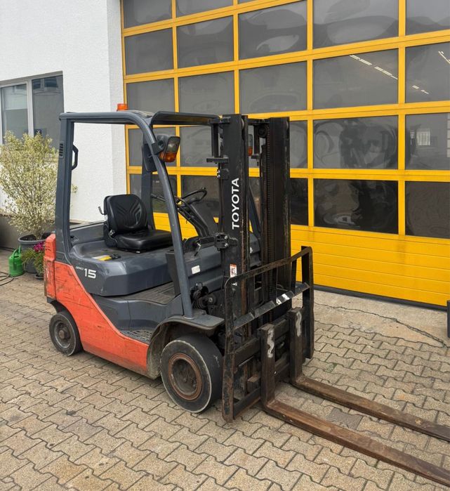 Wózek widłowy Toyota 8FDF15, 2012 rok, przesuw diesel 1500 kg udzwig