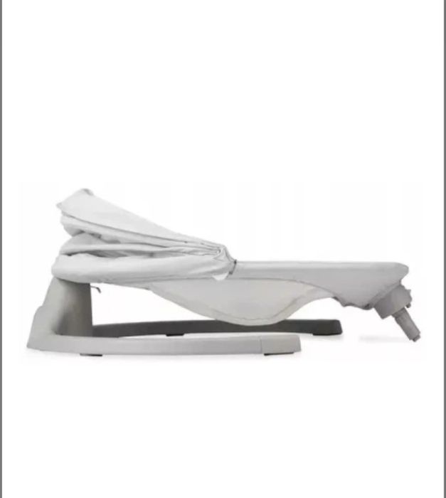 Заколисуючий центр MoMi Kenani Light Grey