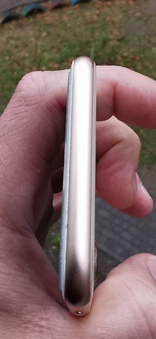 Apple Iphone 8   64gb  NFC   Як Новий  100%  орігінал Neverlock