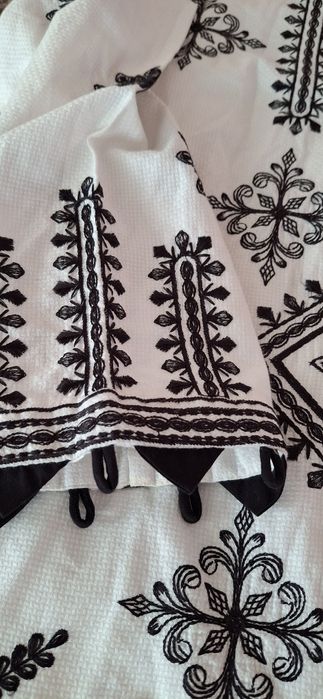 Вишиванка розміру XS